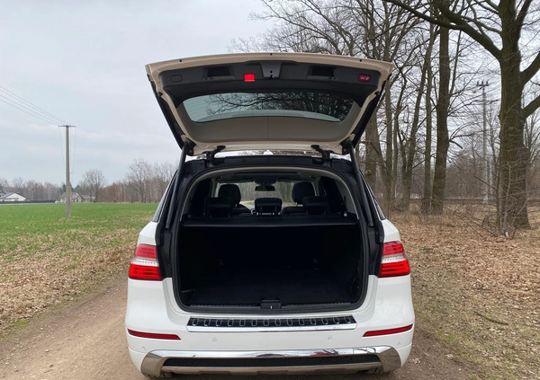 Mercedes-Benz ML cena 132900 przebieg: 193752, rok produkcji 2015 z Łuków małe 436